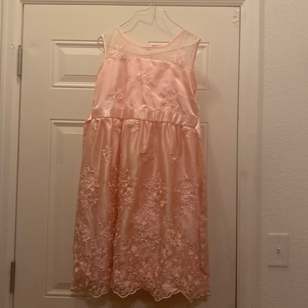 Girls dress